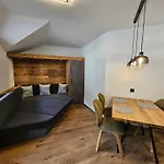 Апартаменти Roasthof
